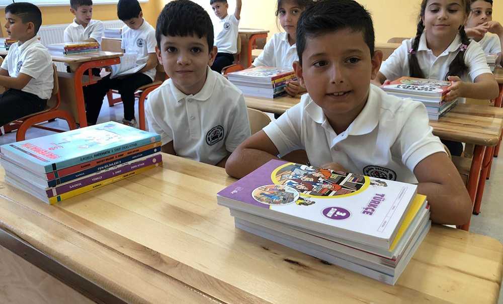 Çorlu'da 660 Bin Ders Kitabı Dağıldı