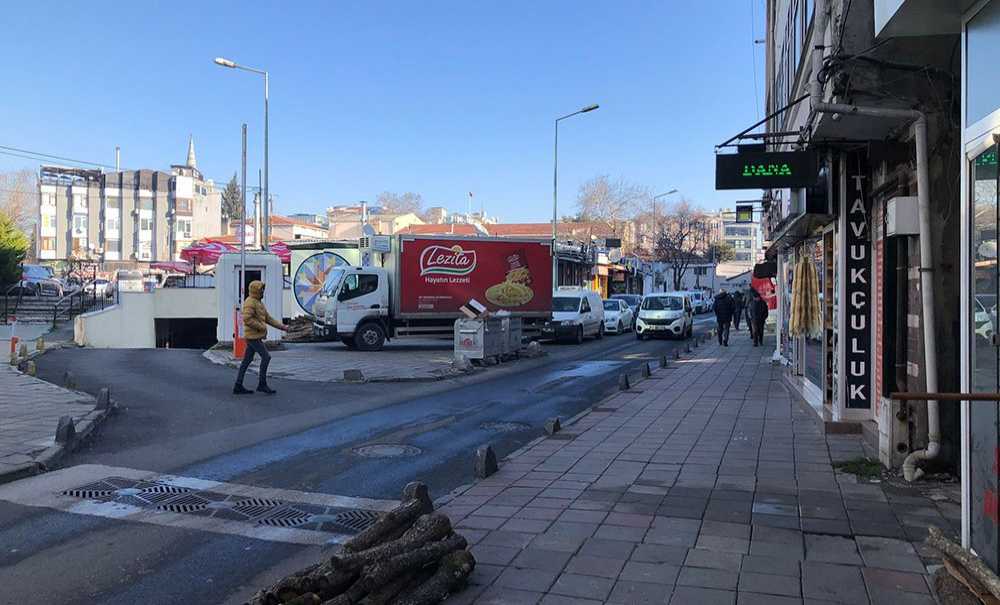 Çorlu'da Kaldırım İşgalleri Sürüyor