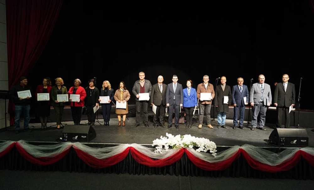 Çorlu'da Öğretmenler Günü Kutlandı