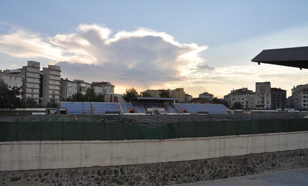 Çorlu'da Spor Tesisleri Yetersiz