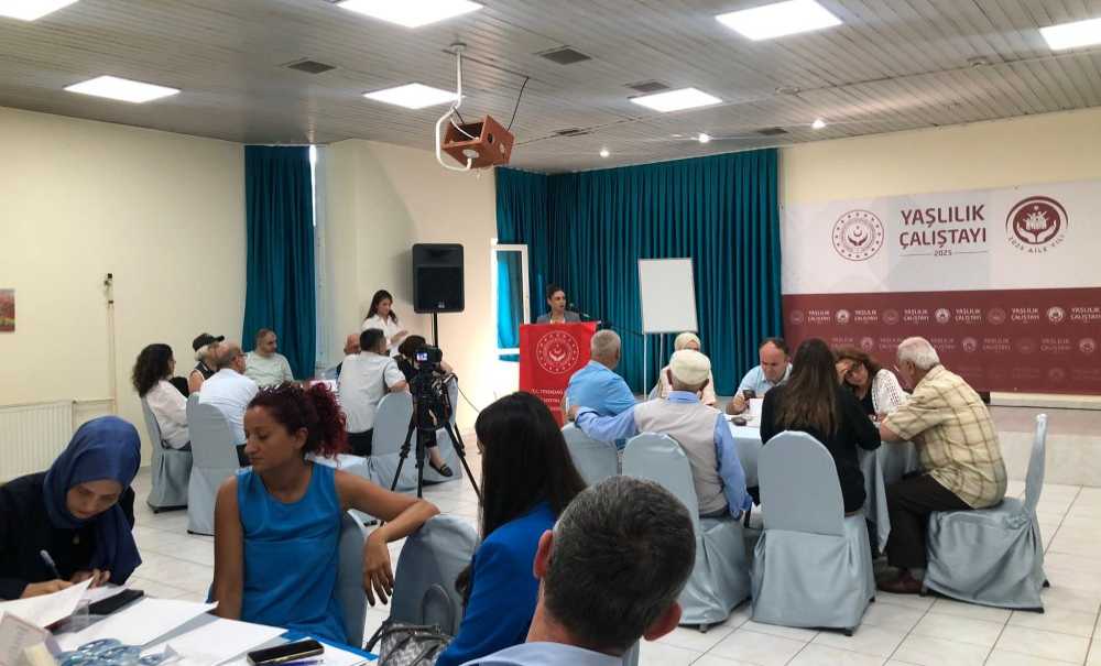 Çorlu'da Yaşlılık Çalıştayı Düzenlendi