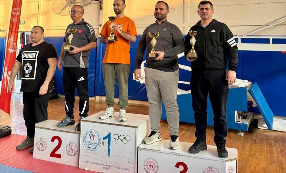 Çorlulu Güreşçiler, İzmir'den Kupalarla Döndü