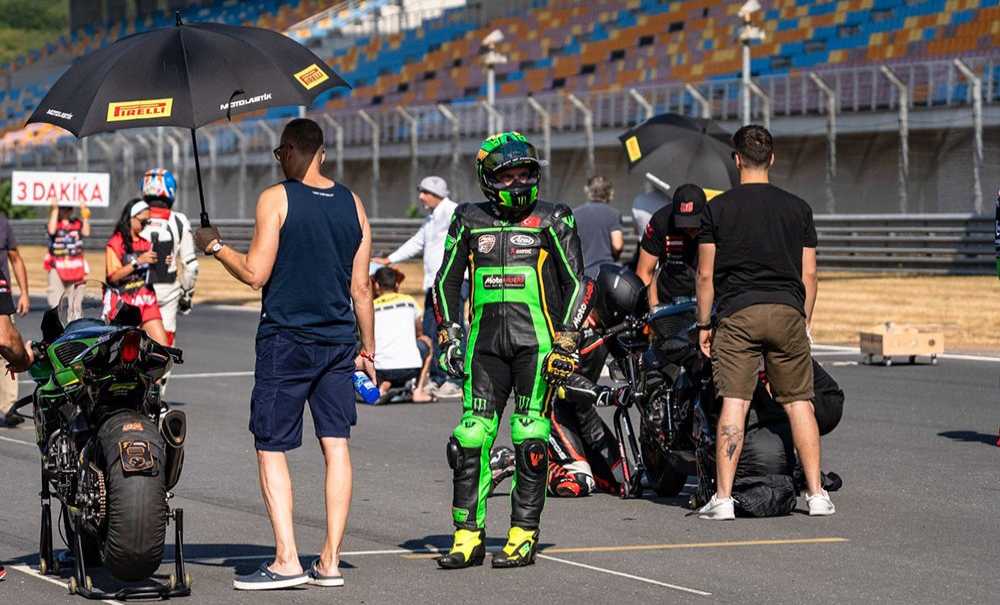 Çorlu'nun Gururu İnan, Pi̇stte Fırtına Gi̇bi̇ Esti̇