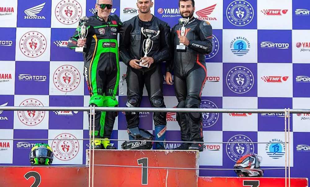 Çorlu'nun Gururu İnan, Pi̇stte Fırtına Gi̇bi̇ Esti̇