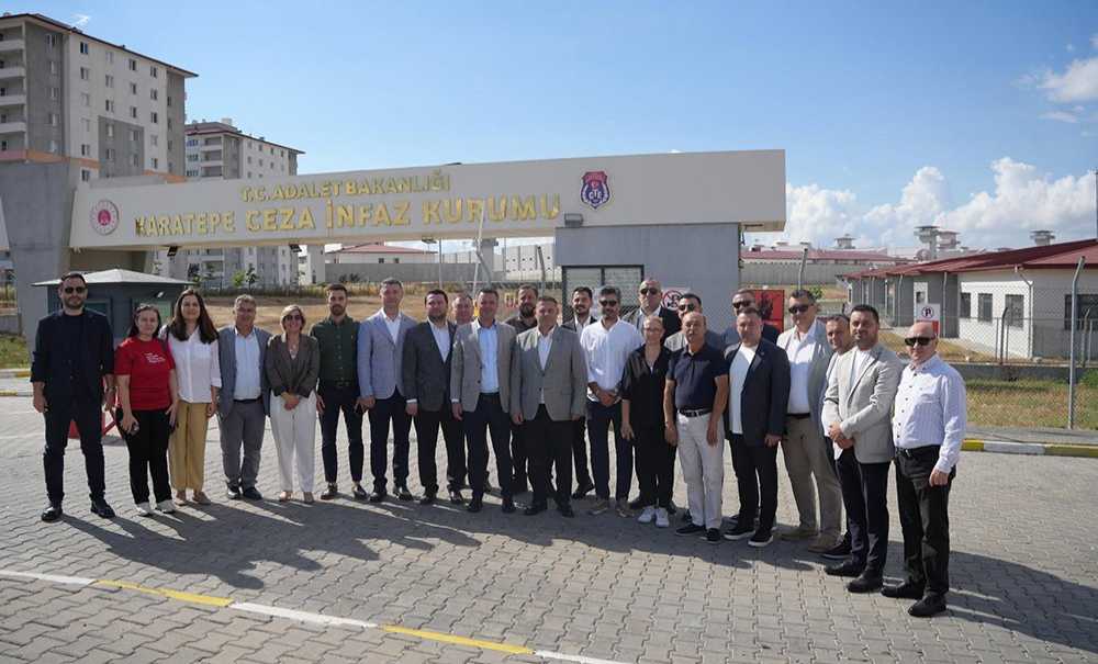 Çorlu'ya Gelen Özel'i Başkan Yüceer Karşılamadı
