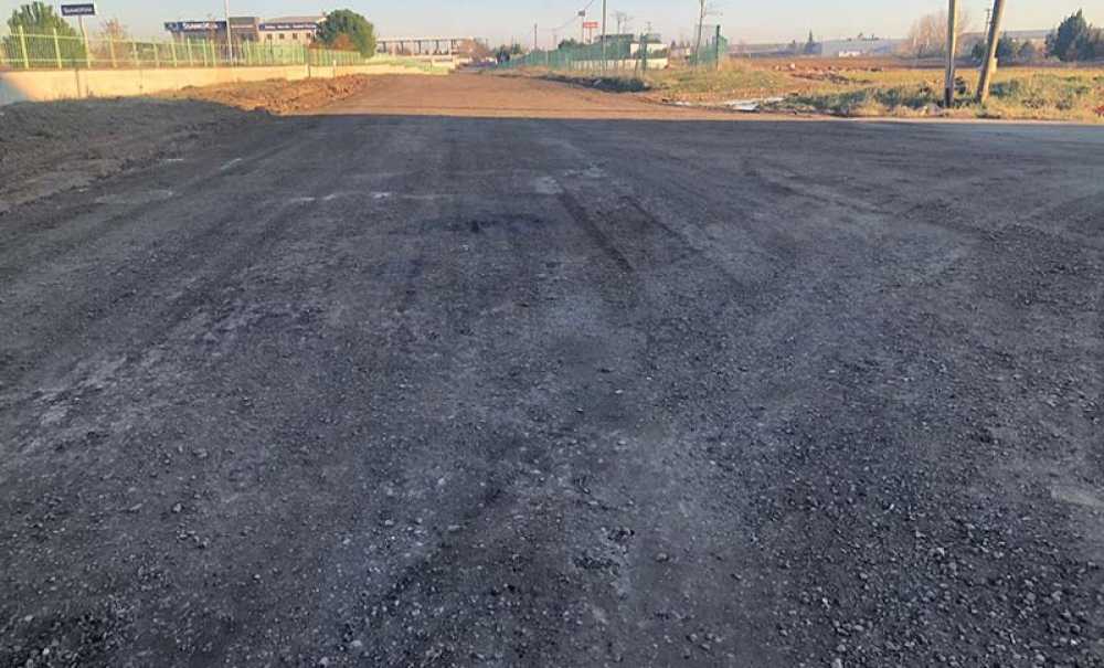 Çukurlarla Dolu Yolun Zemini Düzenlendi