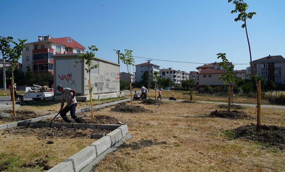 Cumhuriyet Mahallesi'ndeki Park Yenilendi