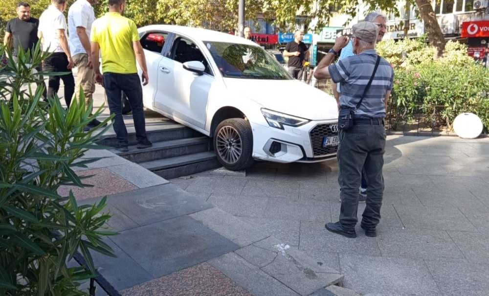 Cumhuriyet Meydanı'nda İnanılmaz Olay