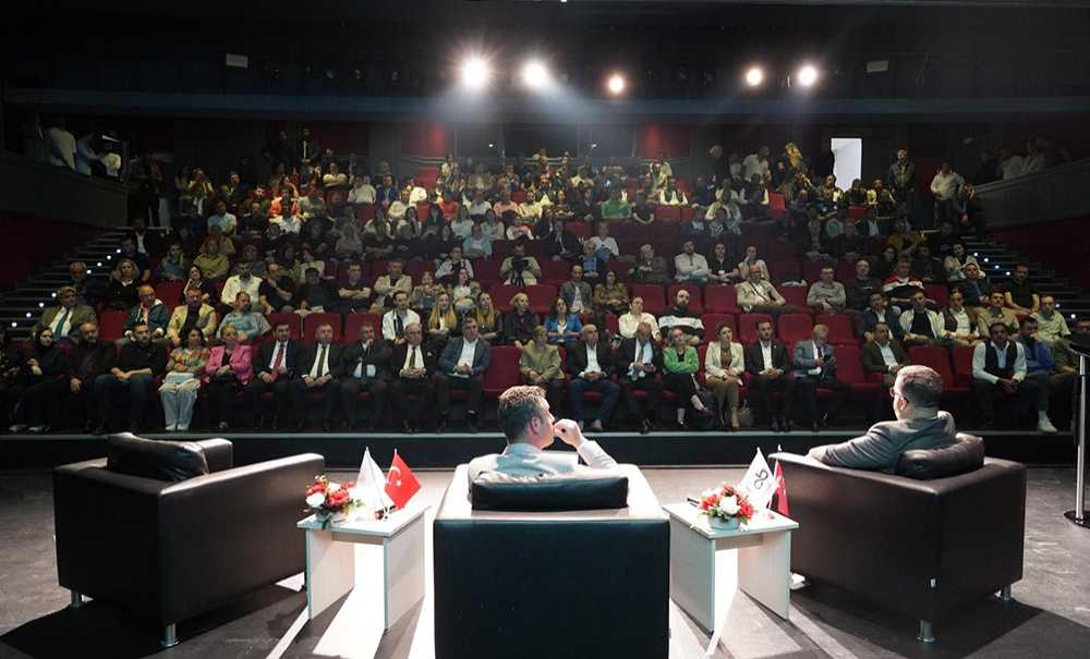 Demokratikleşme Sorunları Masaya Yatırıldı