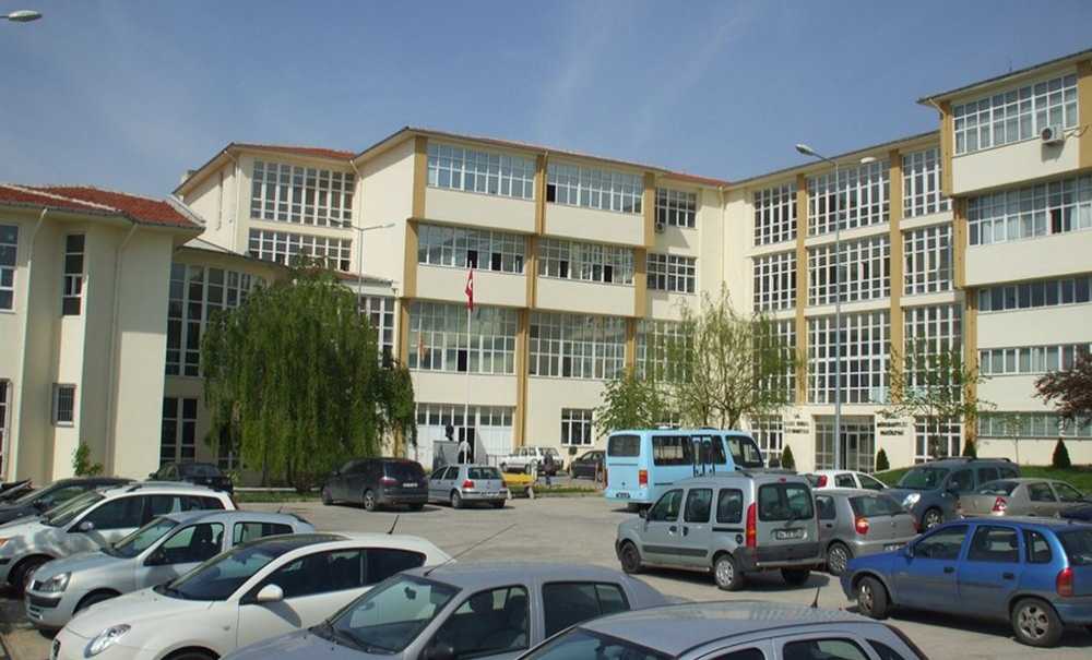 Deprem Oldu, Fakülte Yine Taşınamadı