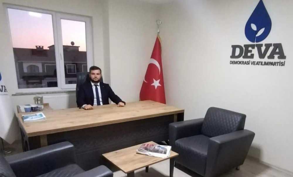 Deva Partisi'nde İstifa Depremi