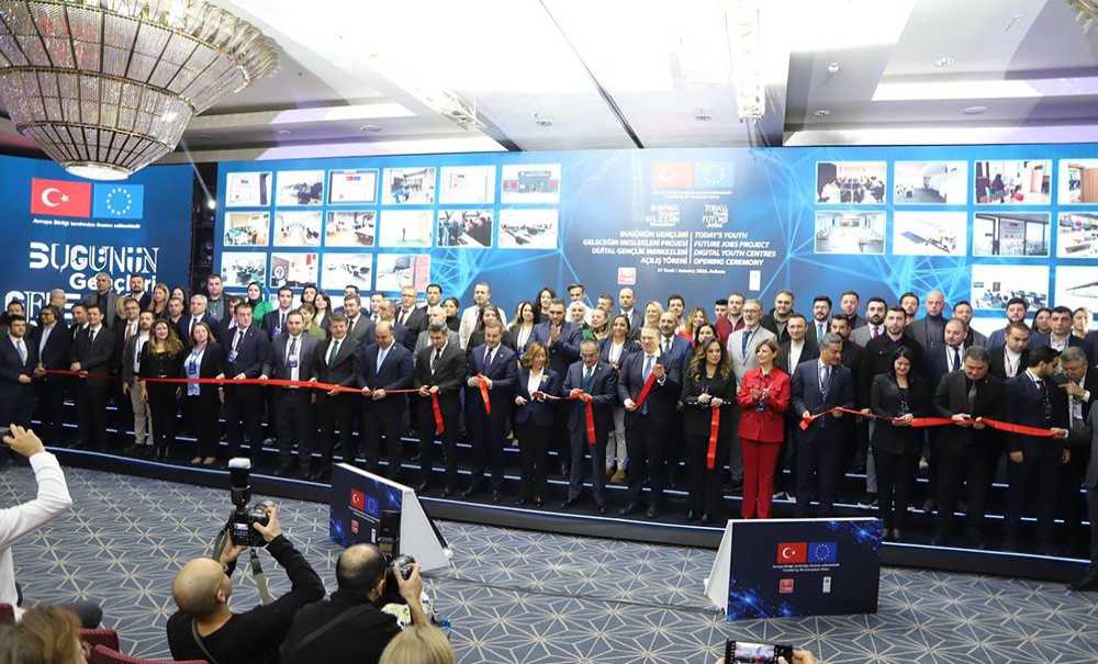 Dijital Gençlik Merkezi Açıldı