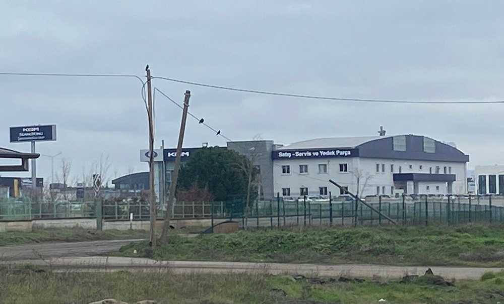 Direkler Yan Yattı, Vatandaş Tepkili