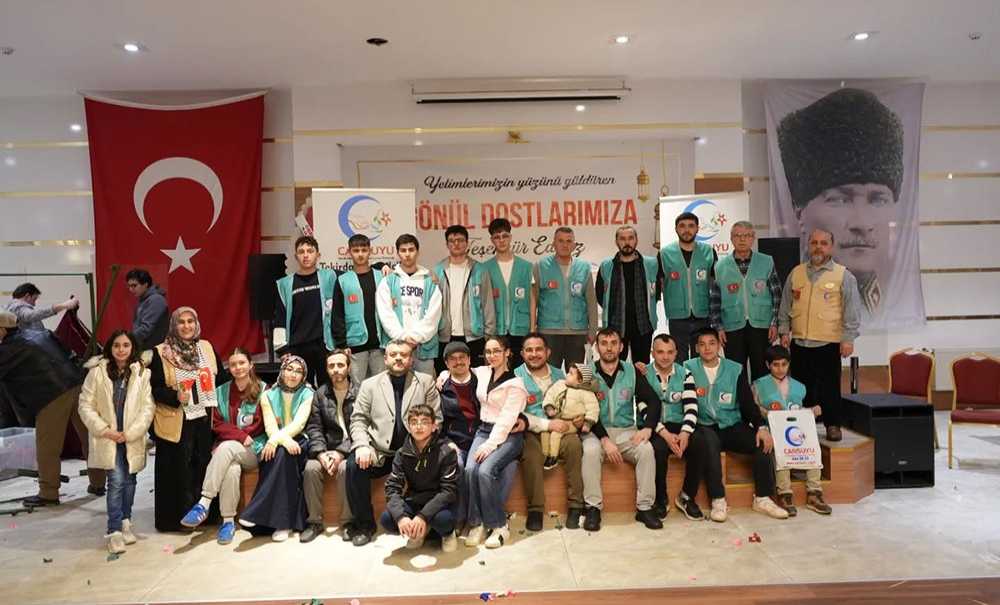 Dünya Yetimler Gününde Anlamlı İftar