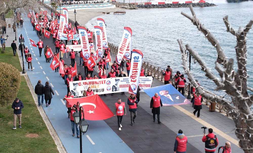 Eğitim İş'ten Emek Ve Cumhuriyet Yürüyüşü