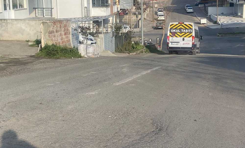 Emirgan Caddesi Hizmet Bekliyor!