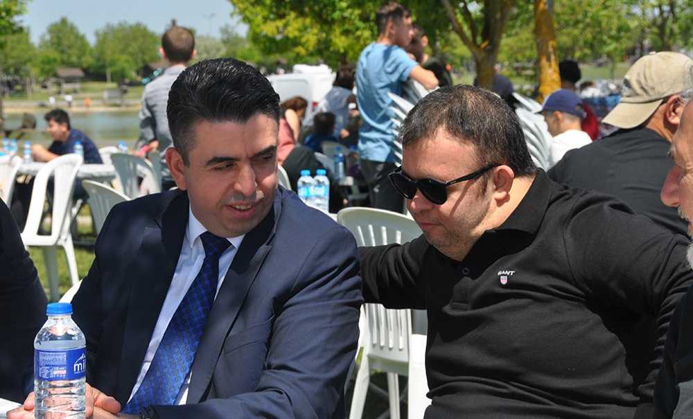 Engelli Bireyler Piknikte Doyasıya Eğlendi