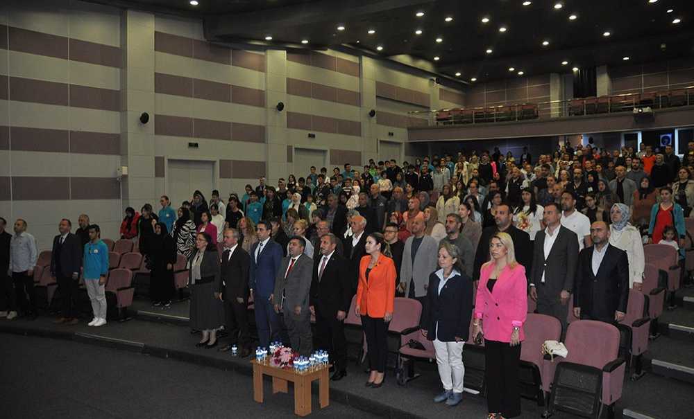 Engelli Öğrencilerin Gösterileri Büyüledi