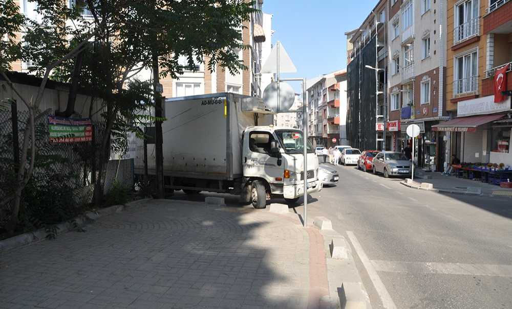 Engelli Rampalarına Dikkat Eden Yok!