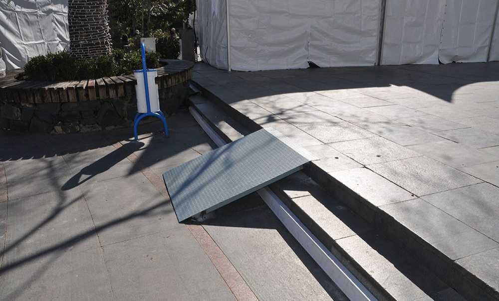 Engelli Vatandaşlar İçin Rampa Yapıldı