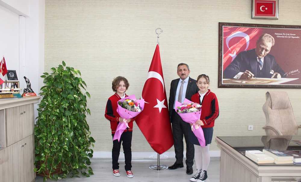 Erdoğan Koltuğunu Öğrencilere Bıraktı