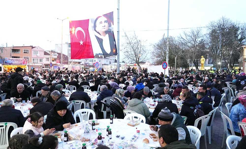Ergene'de Binlerce Vatandaş İftar Yaptı