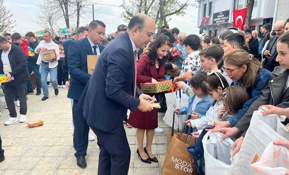 Ergene'de Şeker Dağıtımı Geleneği Devam Ediyor