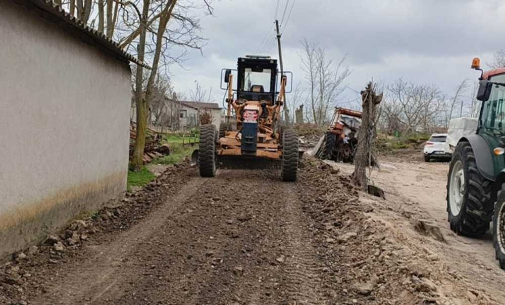 Ergene'de Yol Bakım Ve Onarım Çalışmaları Aralıksız Sürüyor