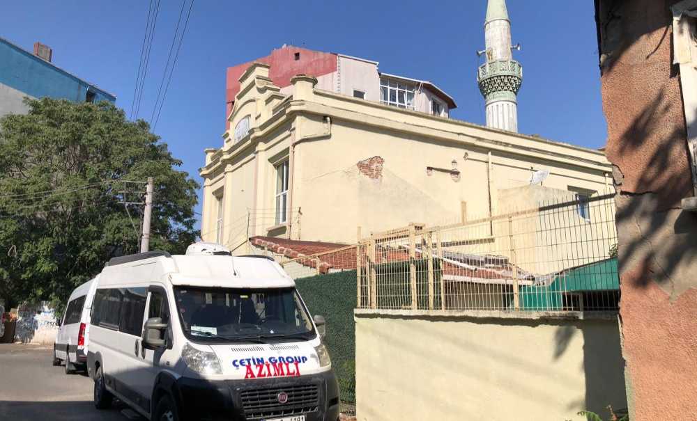 Eski̇den Si̇nagog Olan Yeni̇ Cami̇ Hi̇zmet Bekli̇yor
