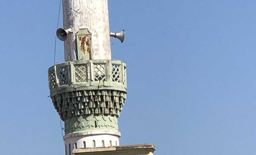 Eski̇den Si̇nagog Olan Yeni̇ Cami̇ Hi̇zmet Bekli̇yor