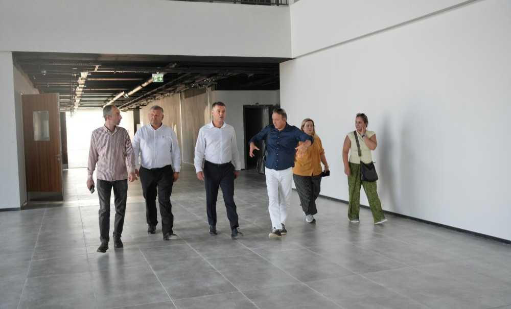 Fakültenin Yeni Binasını Gezdiler