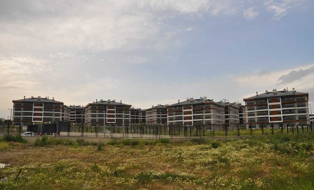 Gazi Lojmanları Ev Sahiplerini Bekliyor