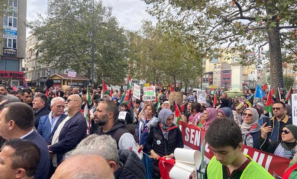 Gazze İçin Binlerce Kişi Yürüdü