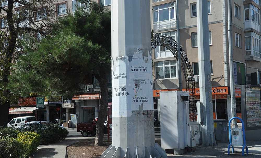 Gelişigüzel Asılan İlanlar, Afişler Tepki Çekiyor