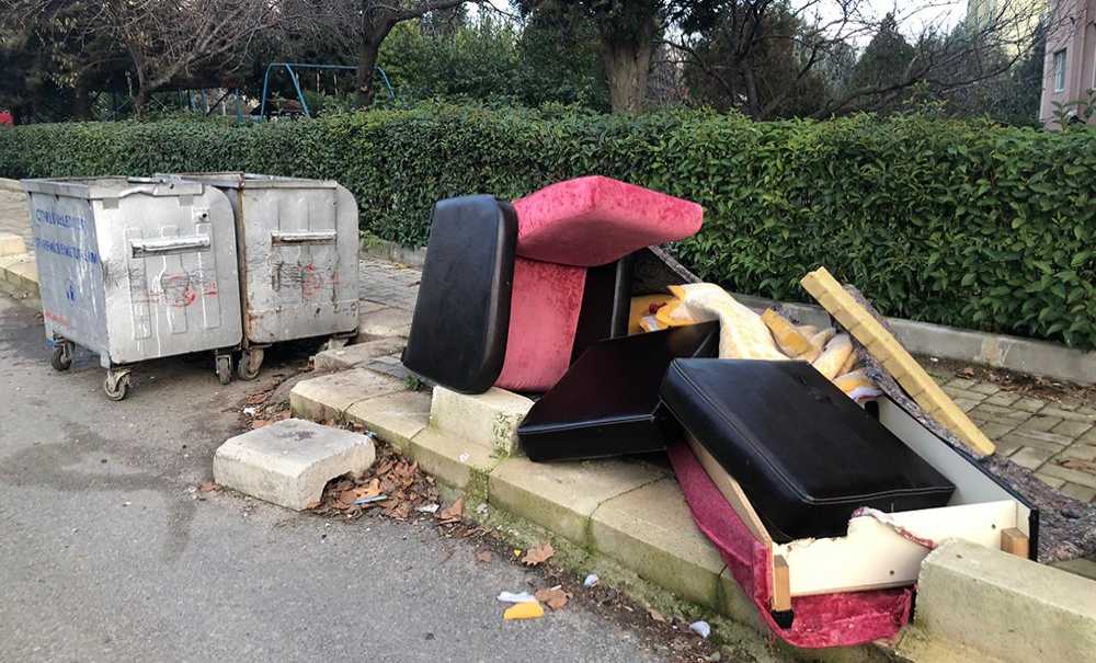 “Gelişigüzel Atmayın, Belediyeyi Arayın”