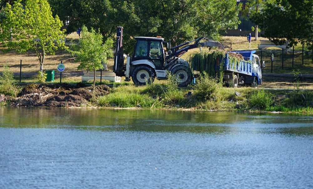 Gölette Büyük Temizlik Ve Yenileme Çalışması