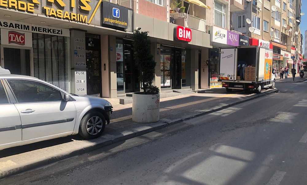 Görme Engelliler İçin Güvenilir Yollara Engel!