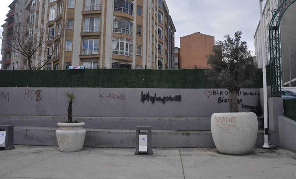 Güvenlik Kameralarına Rağmen Zarar Veriliyor!