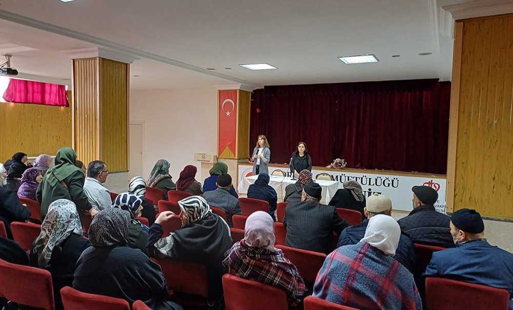 Hacı Adaylarına Sağlık Eğitimi Verildi