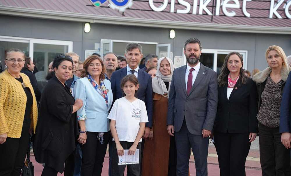 Halk Günü Toplantisinda Vatandaşlar Derdi̇ni̇ Anlatti