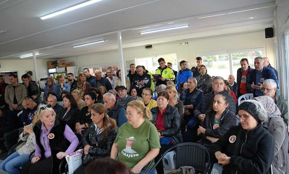 Halk Günü Toplantisinda Vatandaşlar Derdi̇ni̇ Anlatti