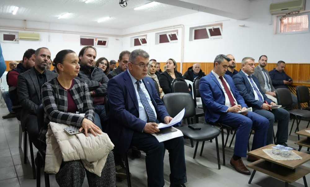 Halk Toplantısı Atatürk İlkokulunda Yapıldı