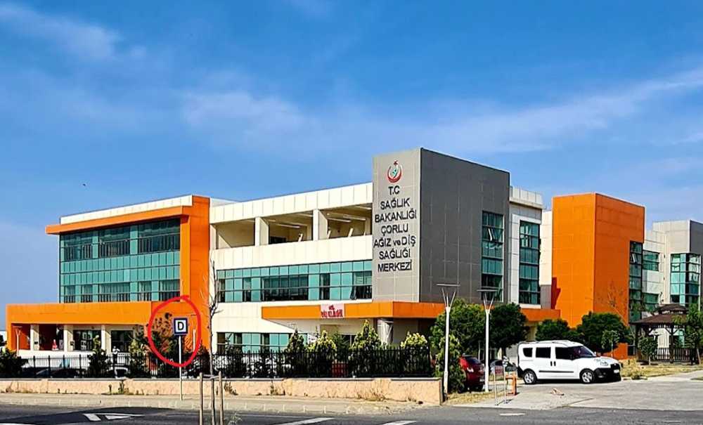 Hastane Önünde Kabinsiz Durak