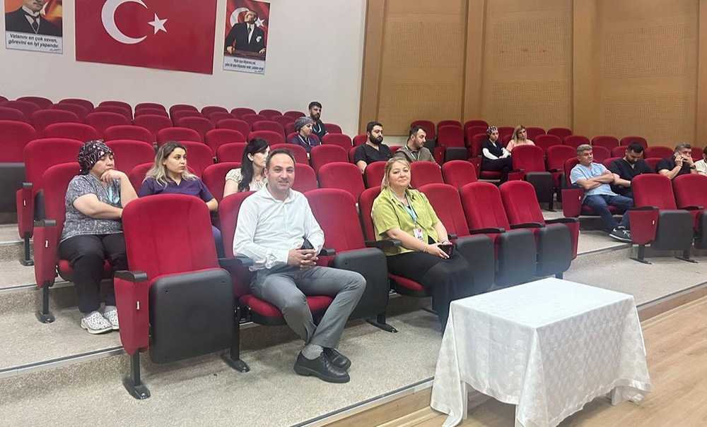 Hastanede Çalışanlara Yönelik Değerlendirme Toplantısı