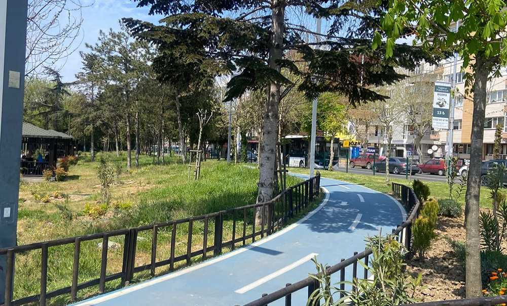 Havalar Isındı Millet Bahçesi Hareketlendi