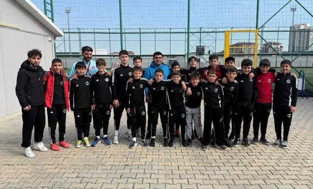 “Hedef Türk Gençliğini Başarılı Kılmak”