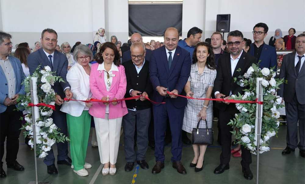 “Her Desen Bir Dünya” Sergisi Büyük İlgi Gördü