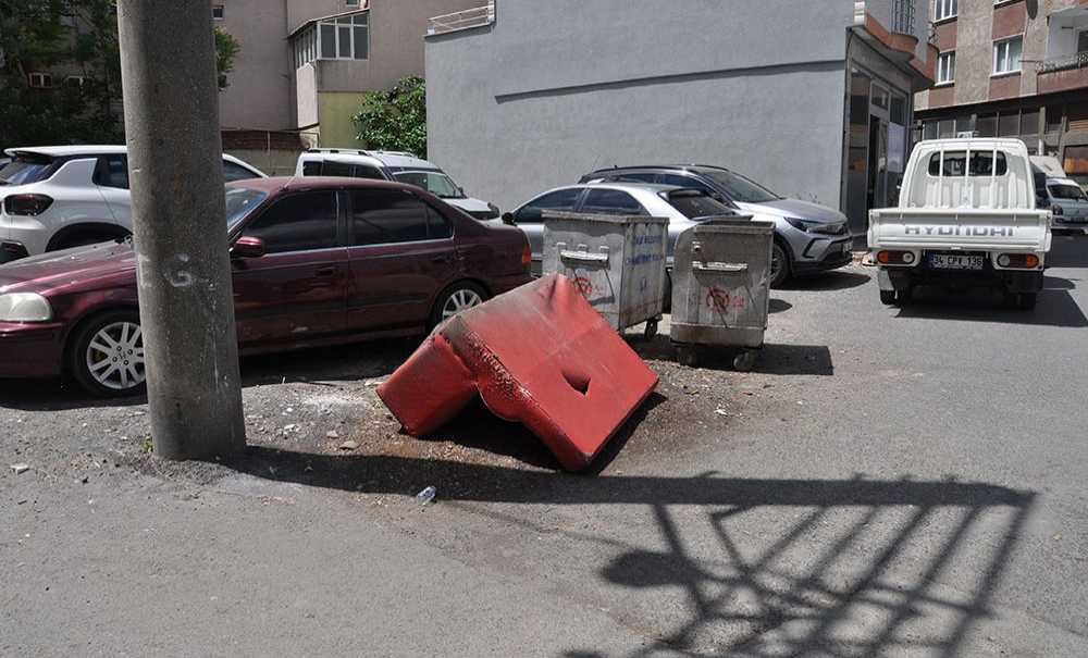 Her Köşe Başında Aynı Görüntü