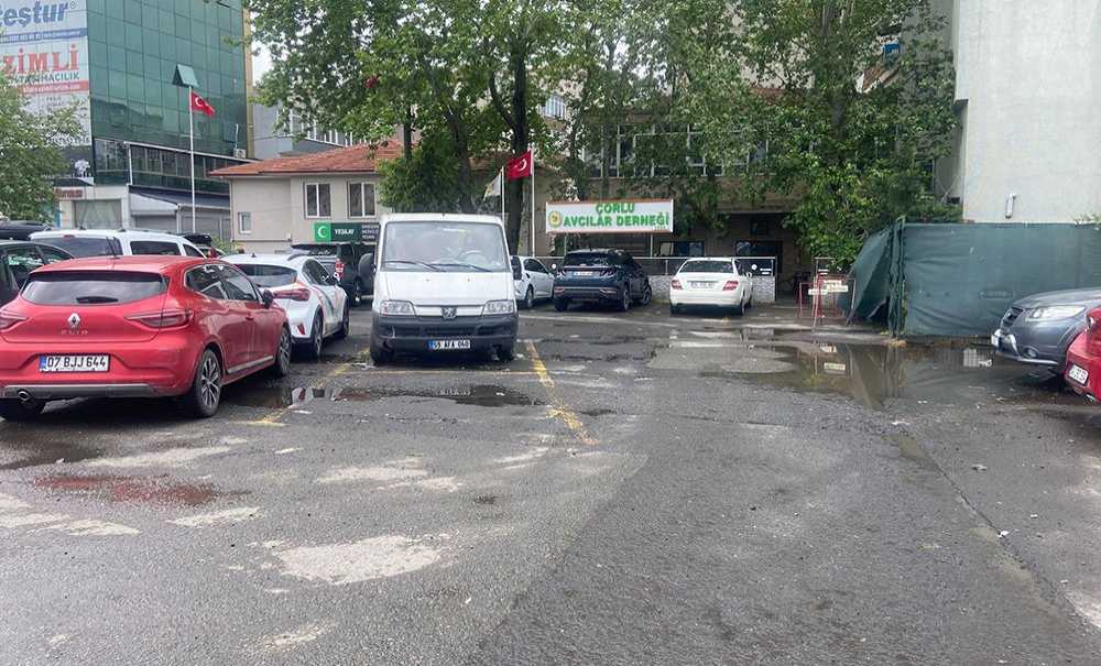 Her Yağmurda Otopark Göle Dönüyor