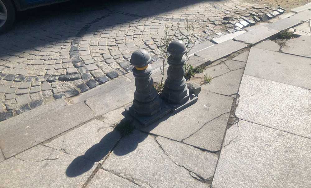 Her Yer Kırık Dökük!